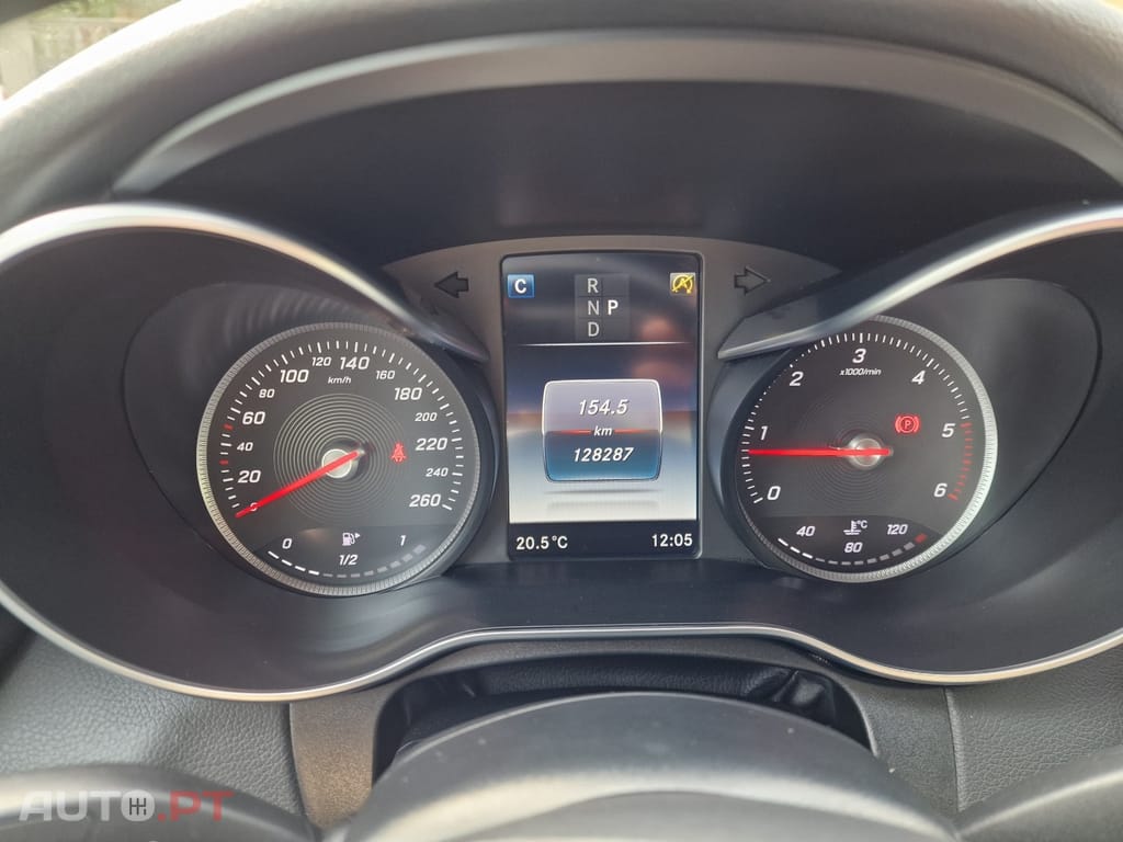 Mercedes-Benz C 250 d Coupe 9G-TRONIC AMG Line