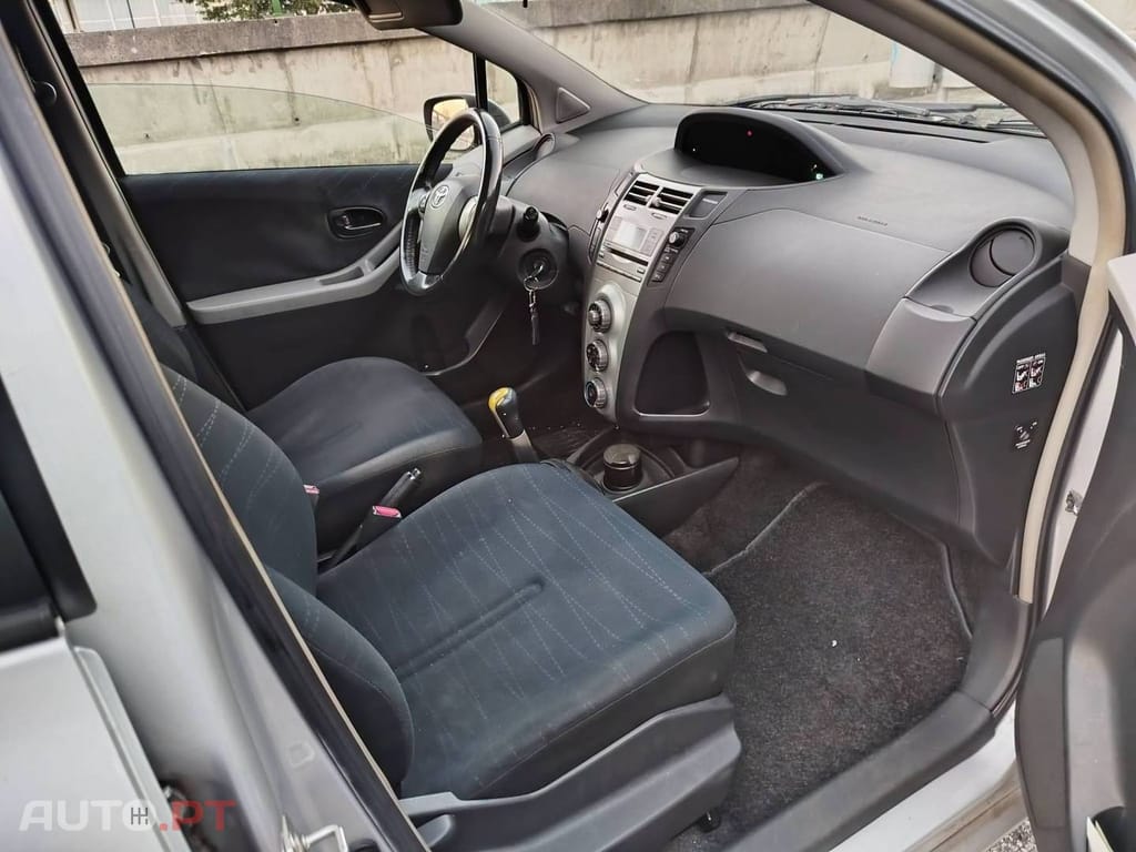 Toyota Yaris 1.0 VVT-i AC