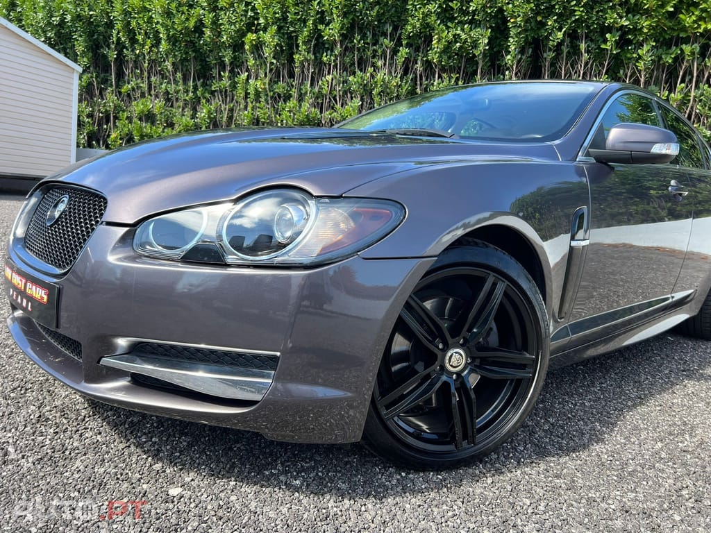 Jaguar XF 2.7 D V6 Luxury
