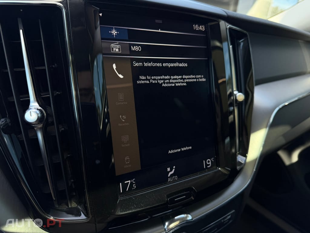 Volvo XC60 2.0 T8 PHEV Momentum Plus AWD
