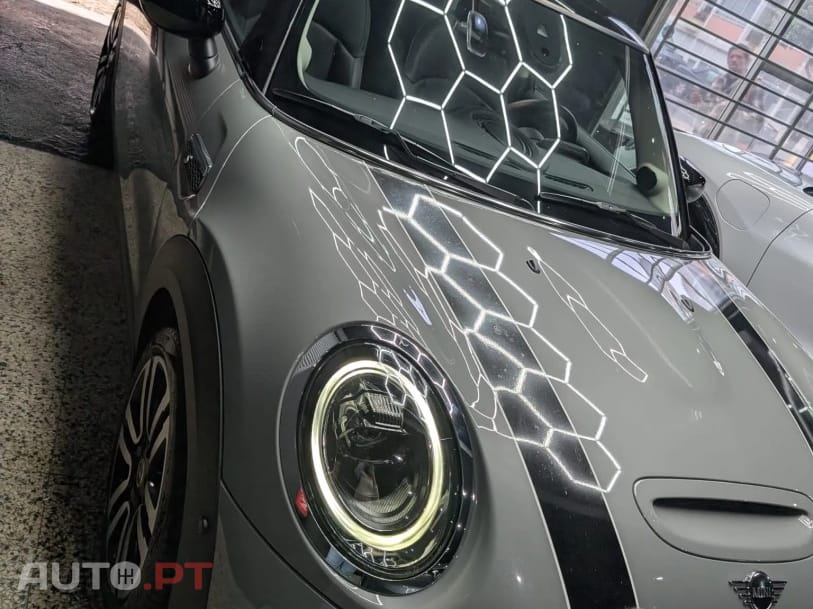 MINI Cooper Cooper SE Premium Extra Essential