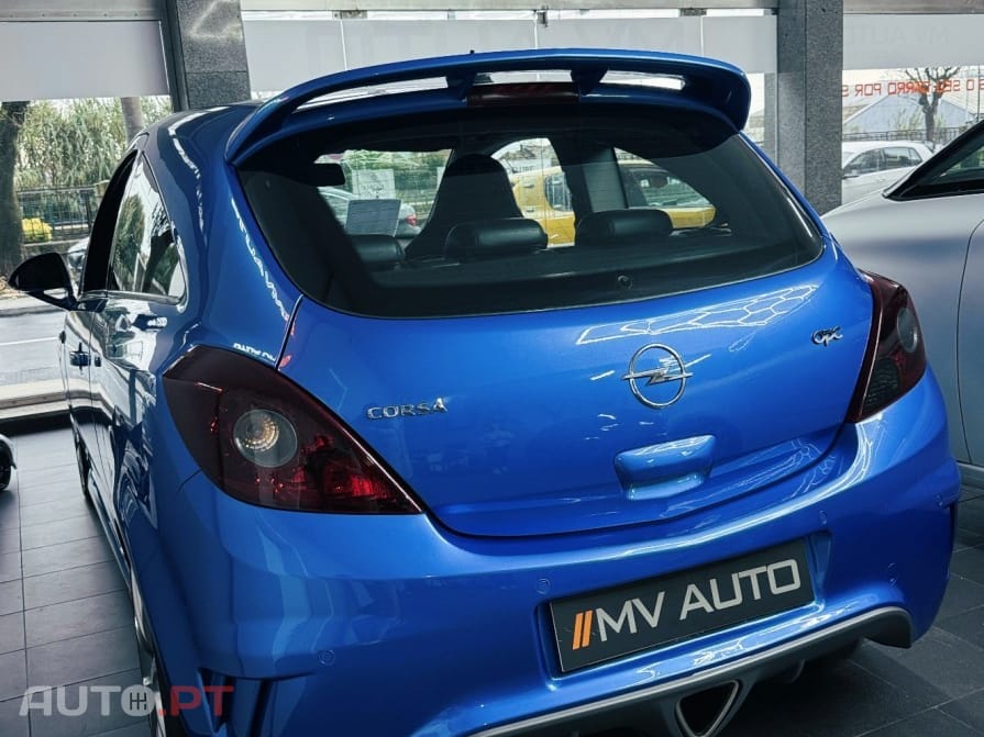 Opel Corsa 1.6 Turbo OPC