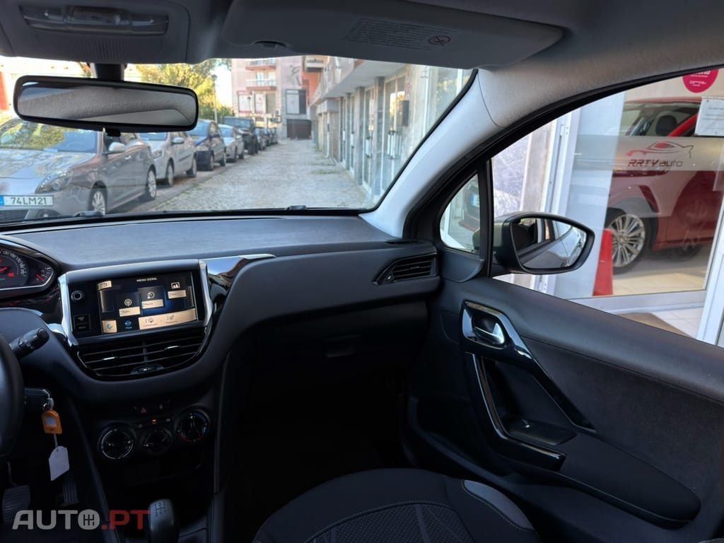 Peugeot 208 1.2 PureTech Access