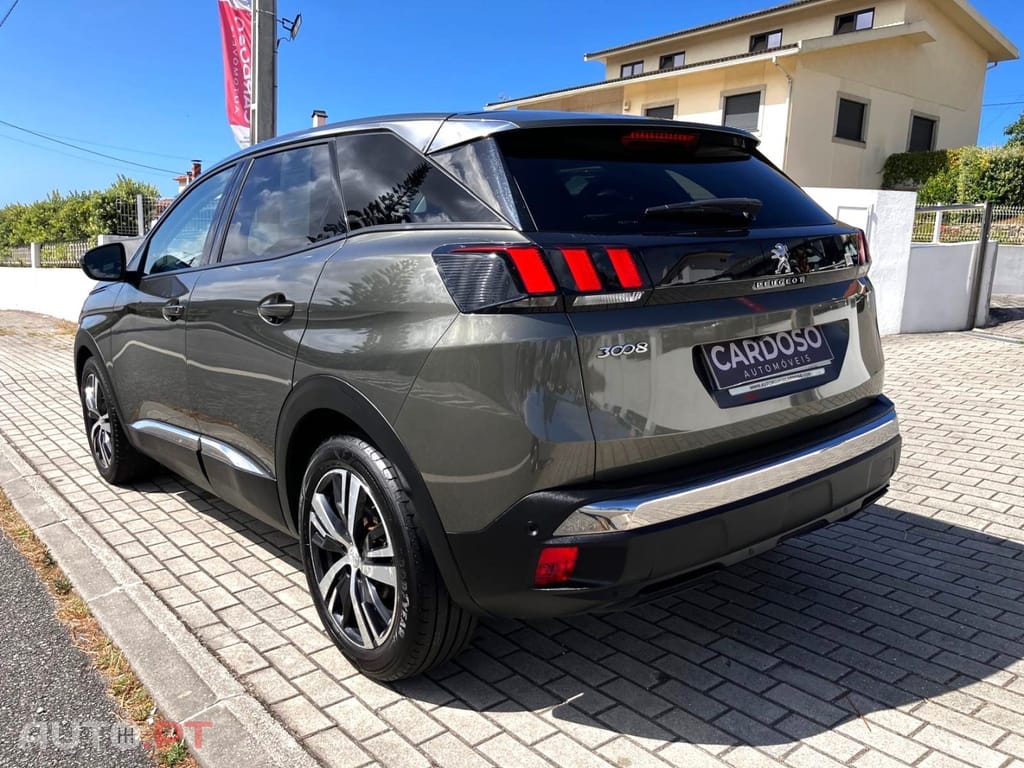 Peugeot 3008 1.2 PureTech Allure EAT6