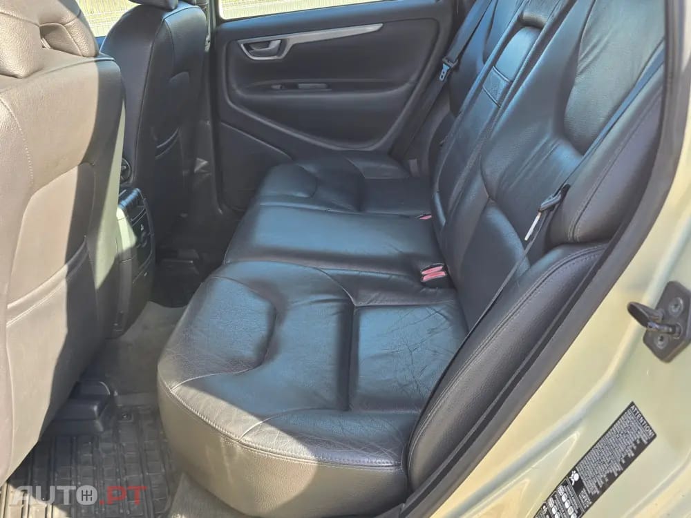 Volvo V70 2.4 D5 Momentum