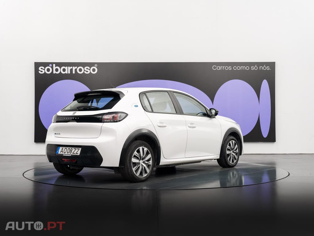 Peugeot E-208 50 kWh Active