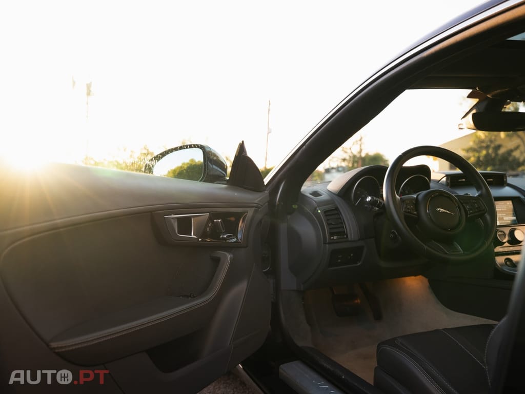 Jaguar F-Type 3.0 V6 S/C Auto