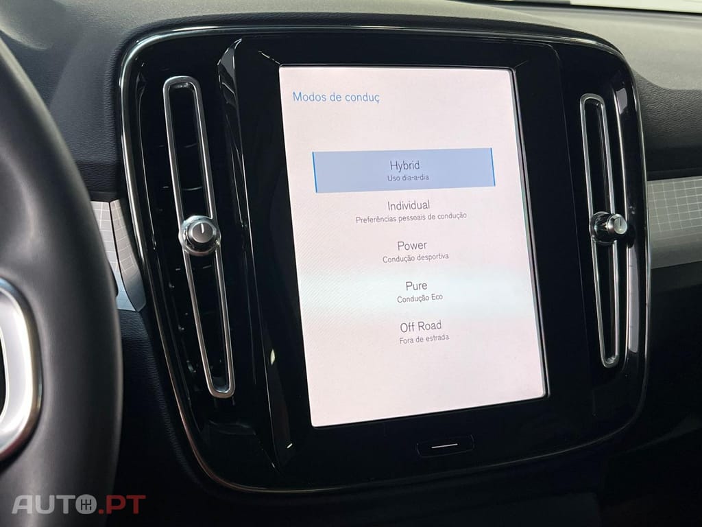 Volvo XC40 1.5 T4 211 PHEV Inscription