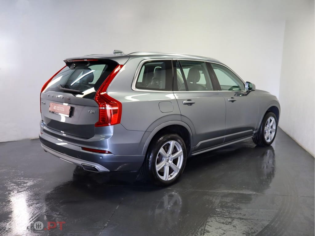 Volvo XC90 T8 Phev Momentum 4WD