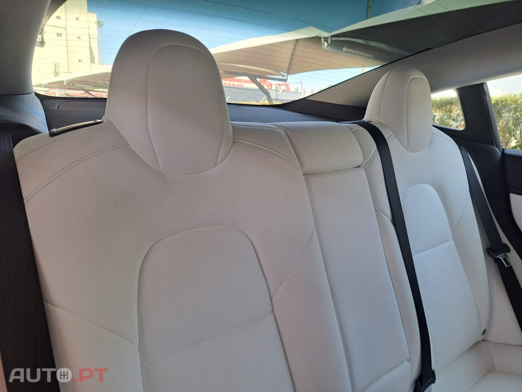 Tesla Model 3 Long-Range Dual Motor AWD