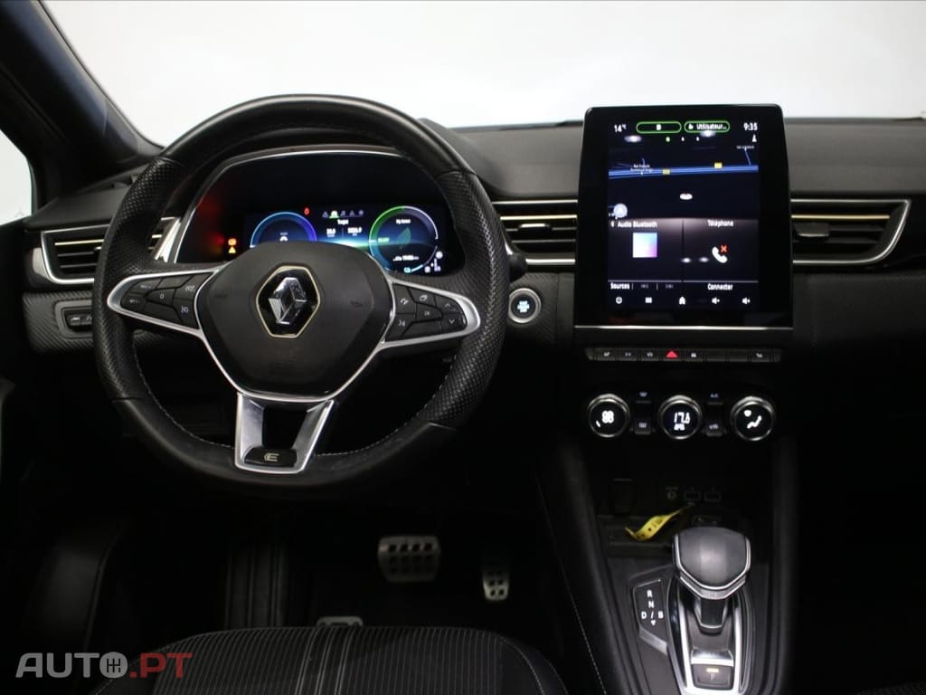 Renault Captur 1.6 E-Tech Full Hybrid Engineered