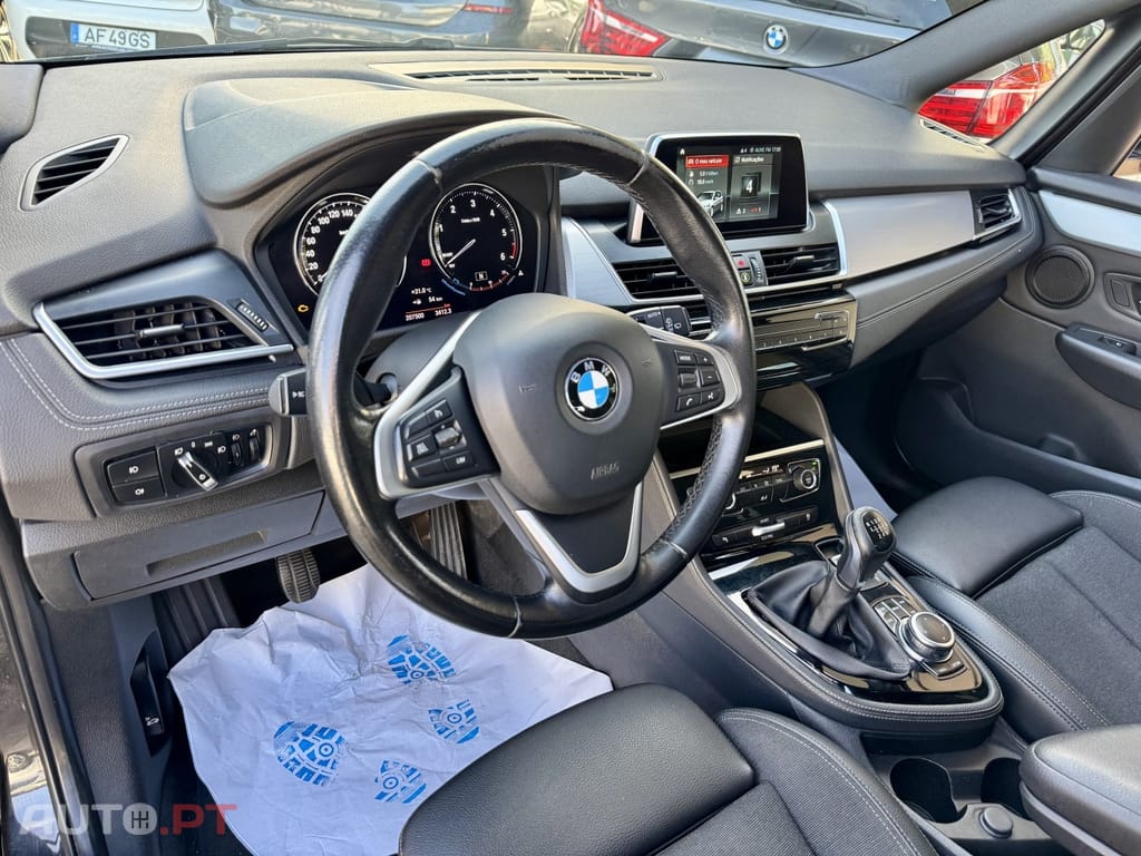 BMW 216 d 7L Line Sport