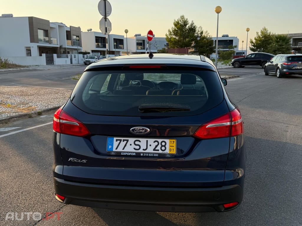 Ford Focus SW Focus III Carrinha 1.5 TDCi