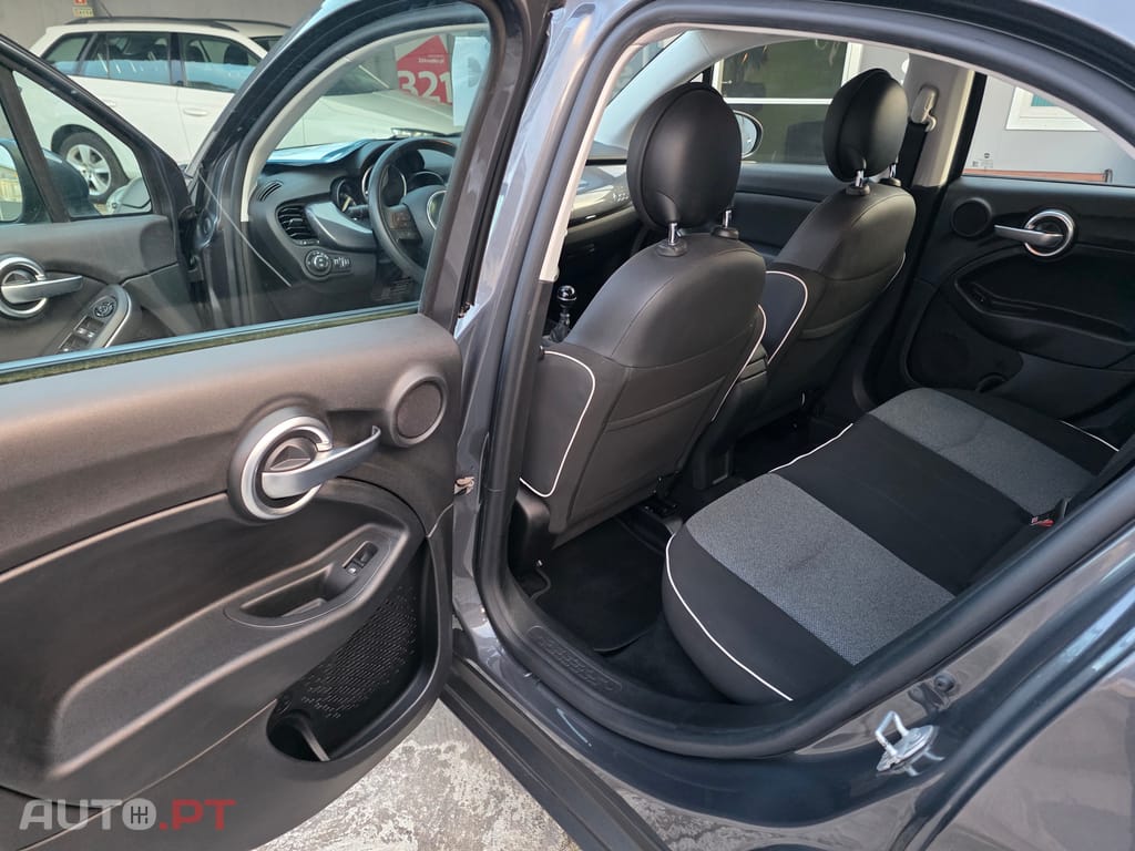 Fiat 500X 1.3Mjet Lounge GPS J17