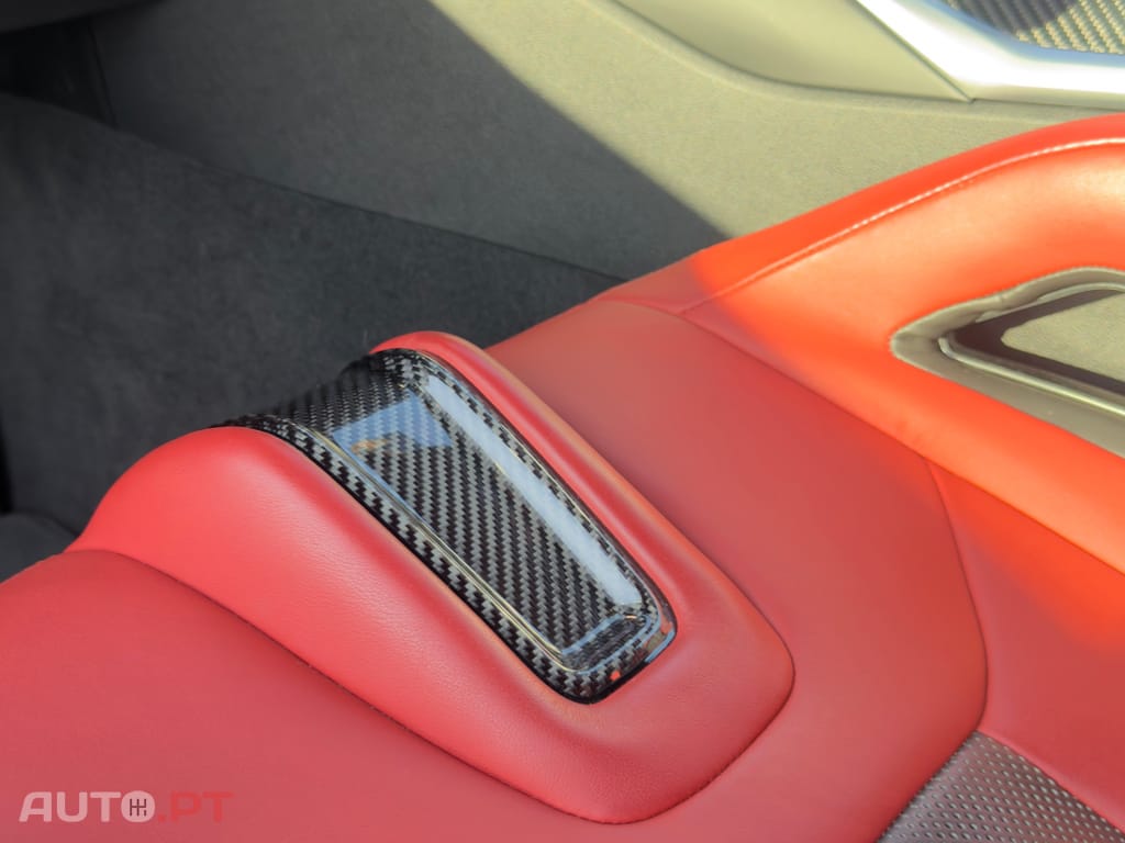 BMW M4 X-DRIVE CARBONO