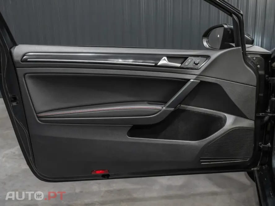 Volkswagen Golf 2.0 TSi GTi DSG Performance