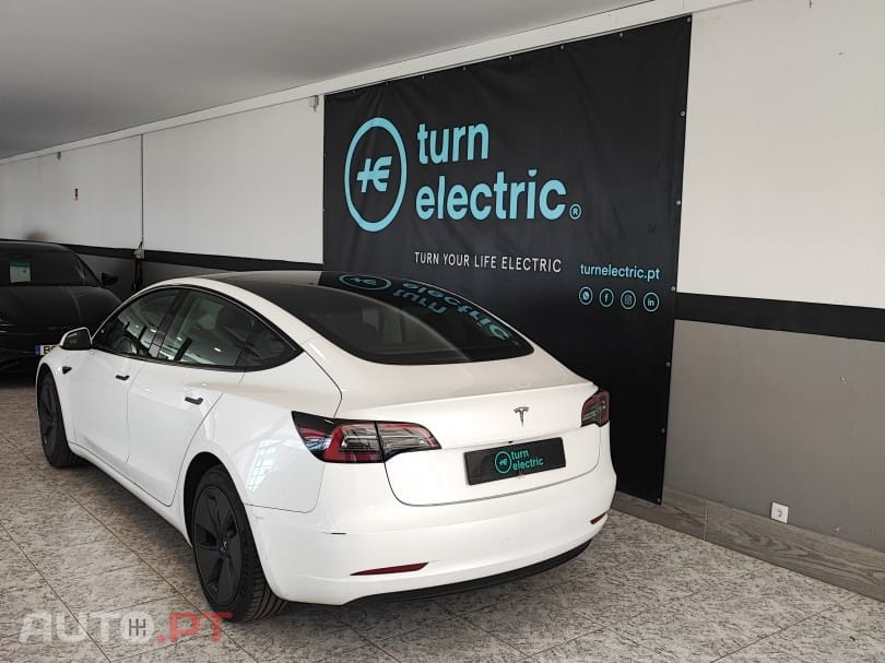 Tesla Model 3 Standard Range Plus RWD