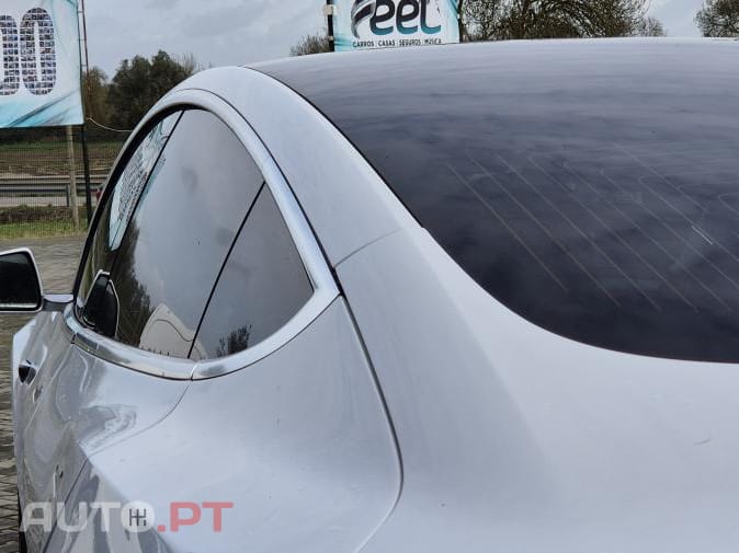 Tesla Model 3 Standard Range Plus RWD