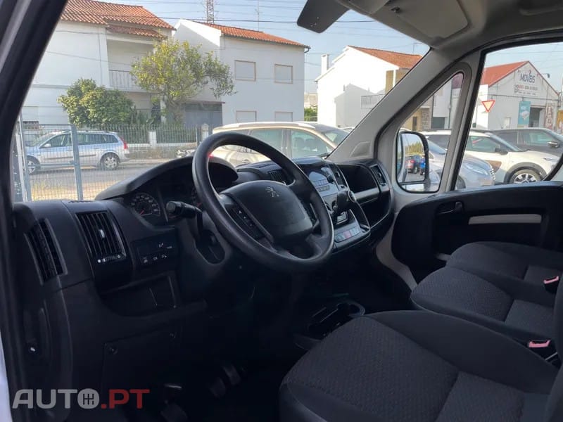 Peugeot Boxer 2.2 Blue HDi 335 L3H3 Pro