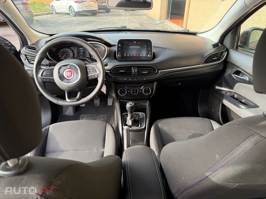 Fiat Tipo 1.3 M-Jet Easy