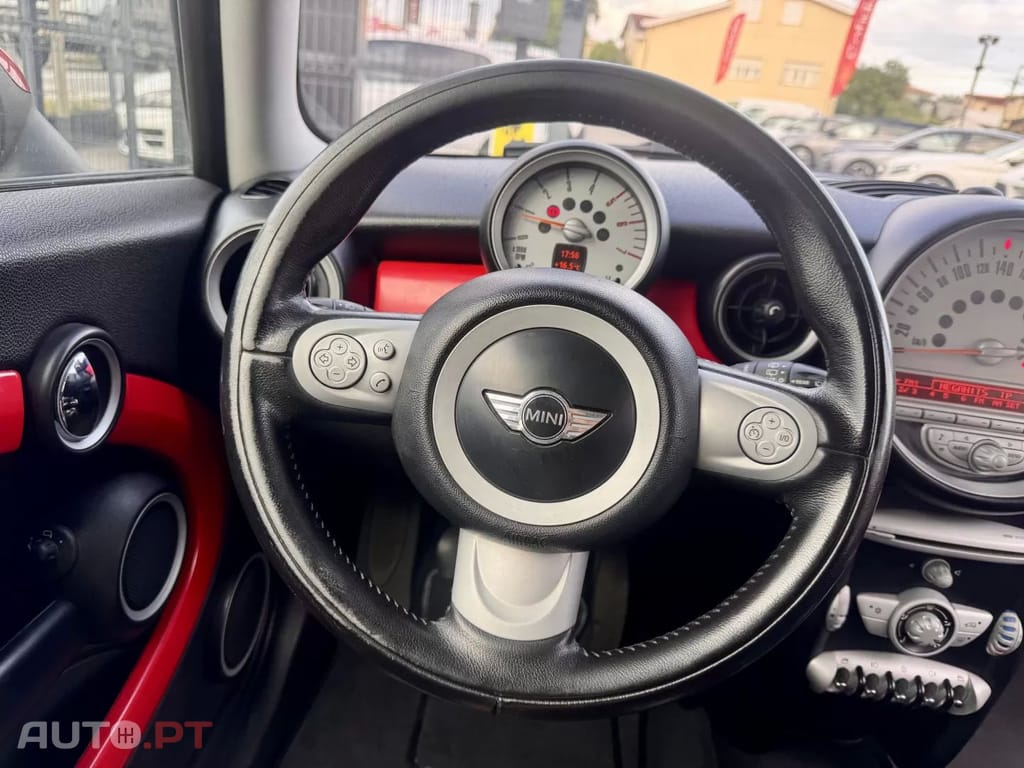 MINI Cooper Cooper D