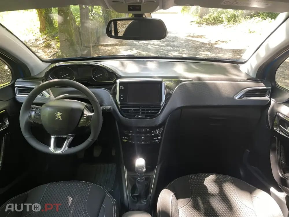 Peugeot 208 1.6 BlueHDi Allure