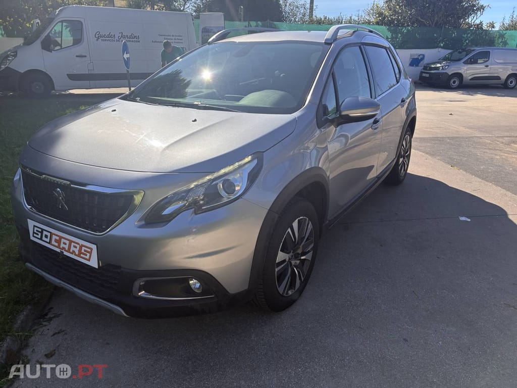 Peugeot 2008 1.2 PureTech Allure