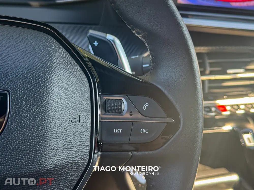 Peugeot 2008 1.2 Hybrid Allure e-DCS6