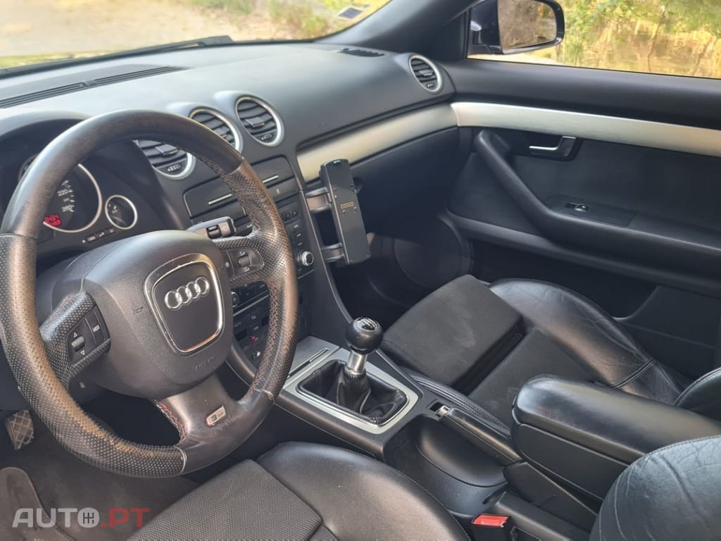 Audi A4 Cabrio 2.0 TDi S-line