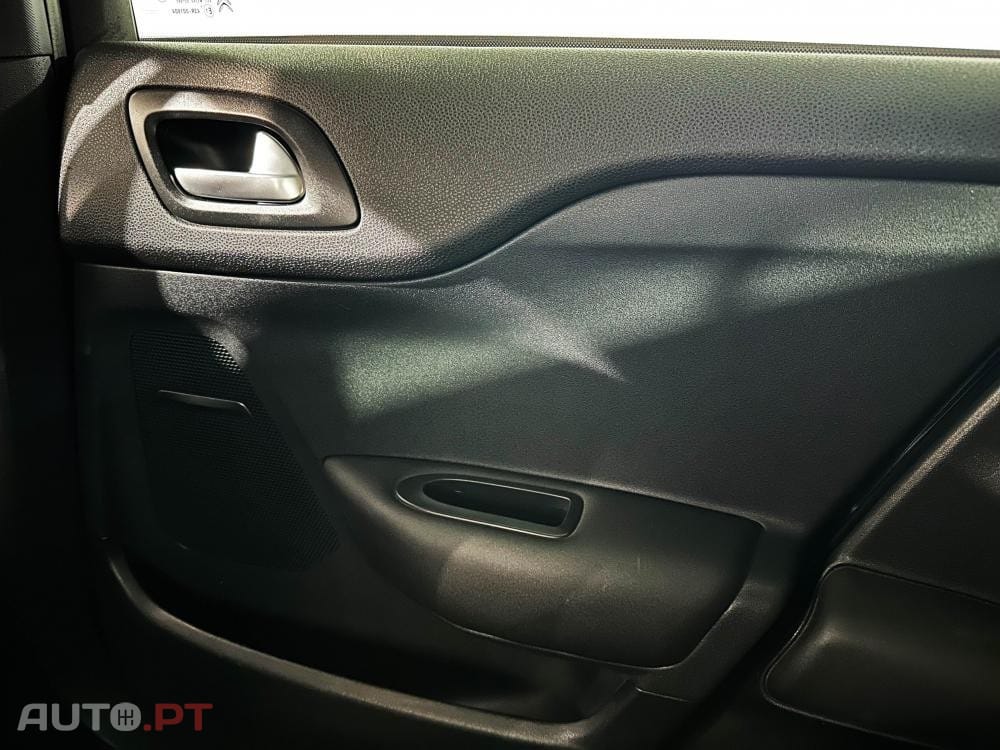 Citroen DS4 1.6 BlueHDi So Chic EAT6 J18