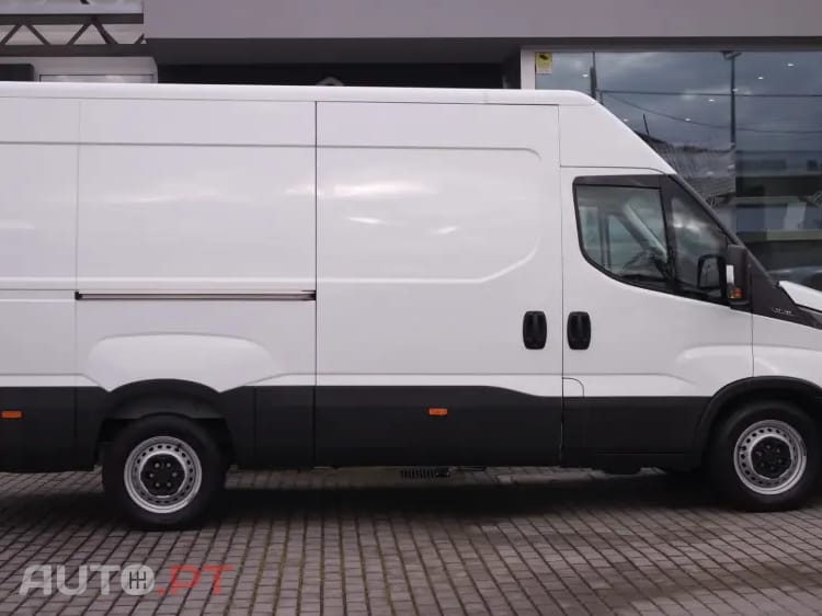 Iveco Daily 2.3 35C16 3000 CD