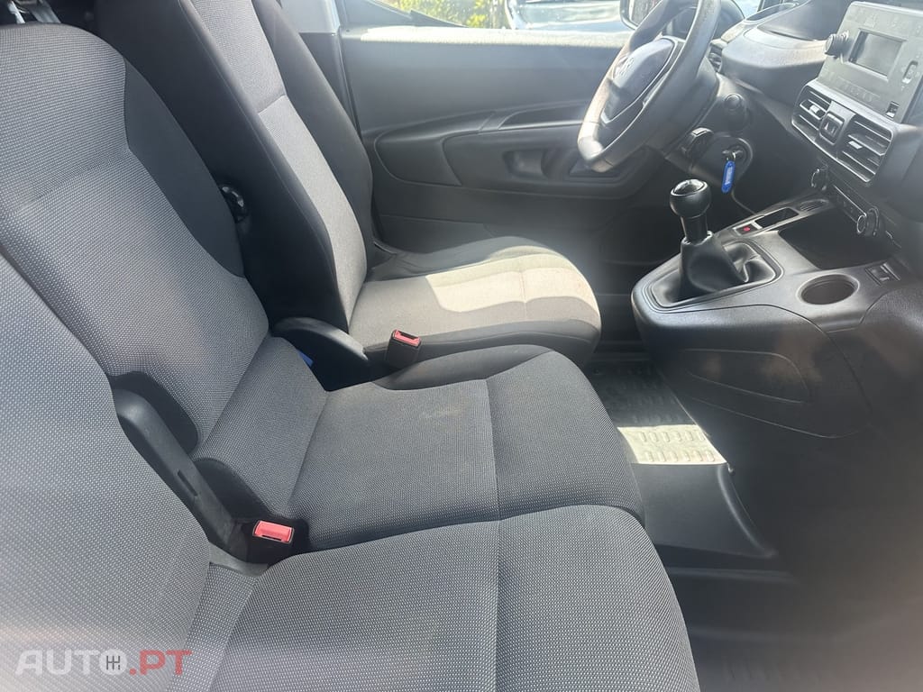 Peugeot Partner 1.5 BlueHDi Pemium Longa