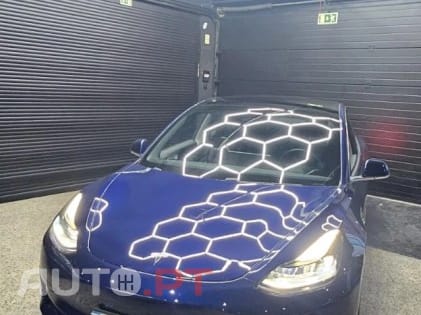 Tesla Model 3 Long Range RWD