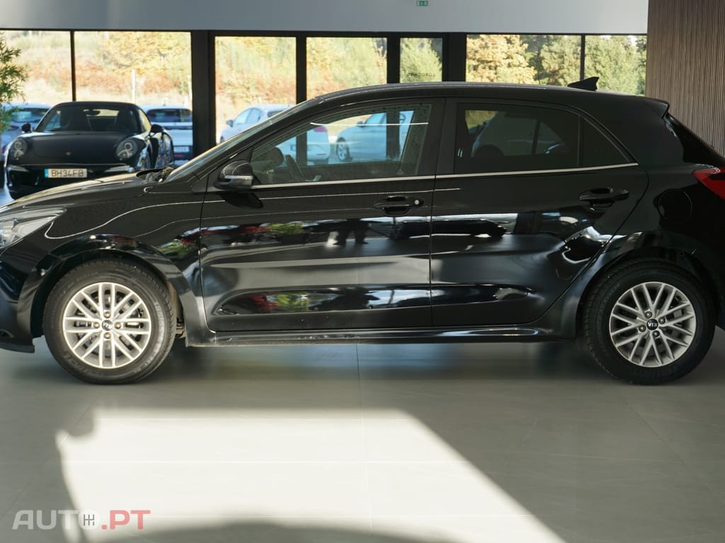 Kia Rio 1.0 T-GDI 100 Dream-Team Edition