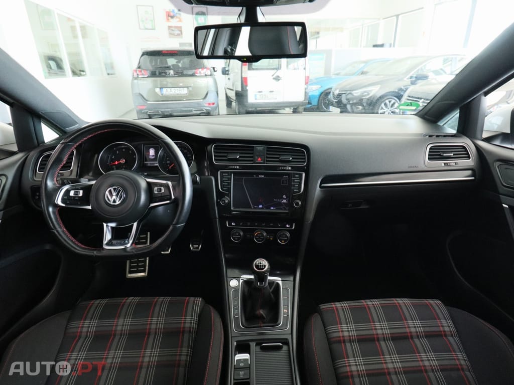 Volkswagen Golf 2.0 TSi GTi Performance
