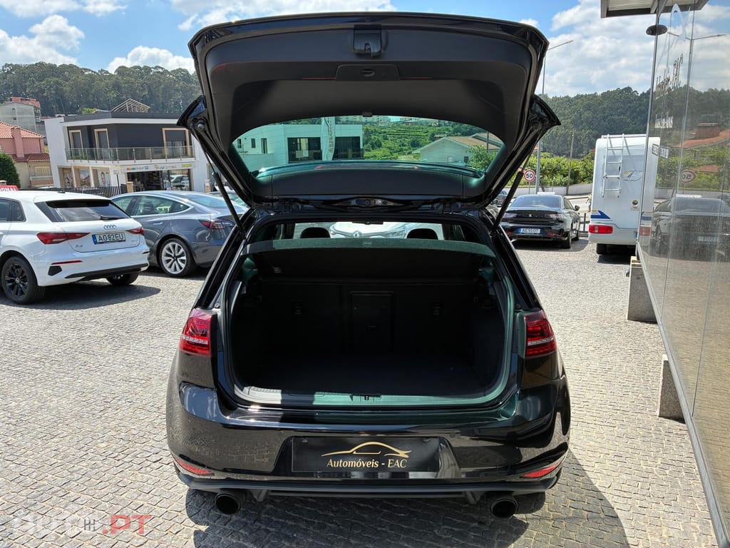 Volkswagen Golf 2.0 TSi GTi DSG Performance