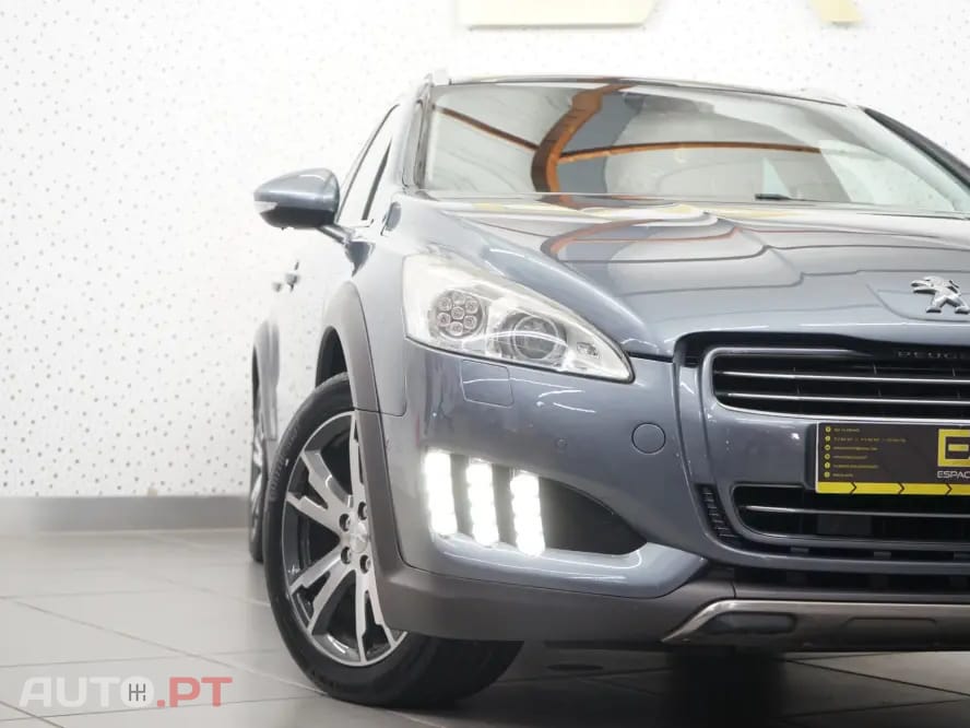 Peugeot 508 RXH 2.0 HDi Hybrid4 2-Tronic