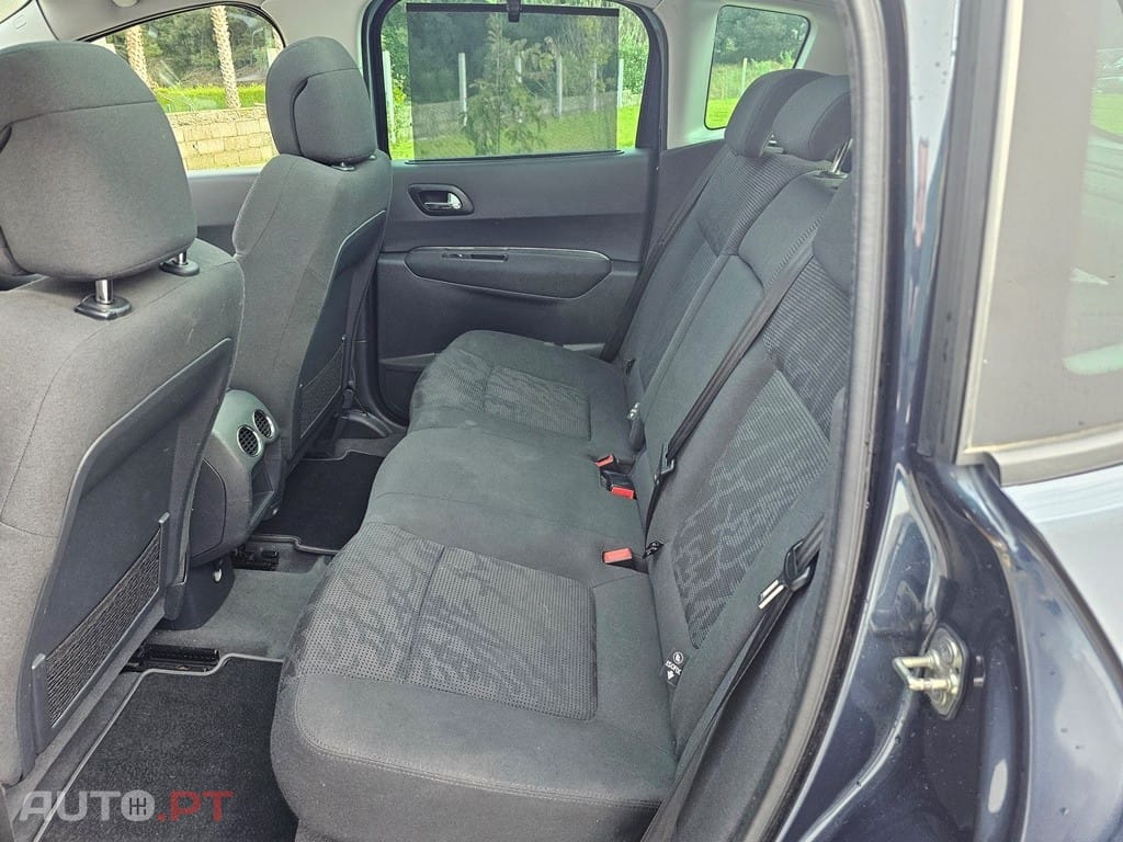 Peugeot 3008 1.6 HDi Executive