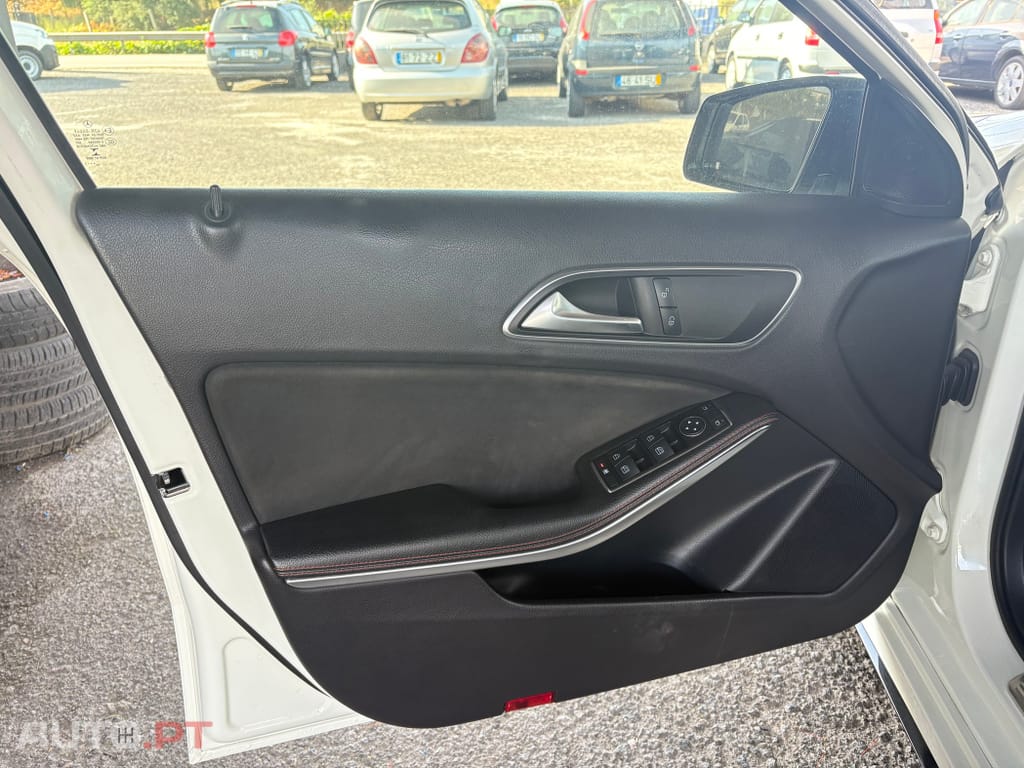 Mercedes-Benz A 180 d AMG Line