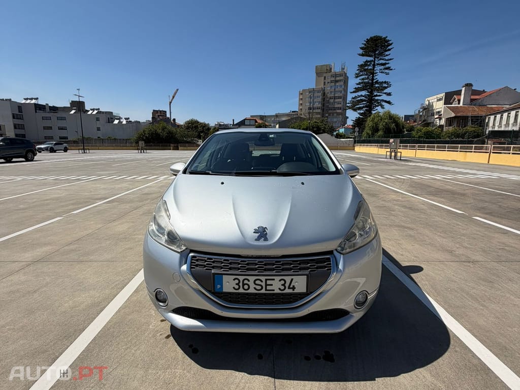 Peugeot 208 Allure