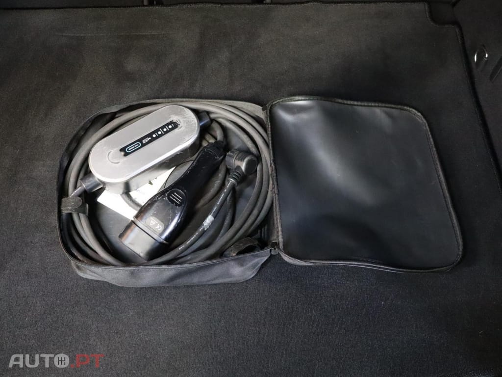 Mercedes-Benz EQA Mercedes-Benz EQA 300 4Matic AMG Line