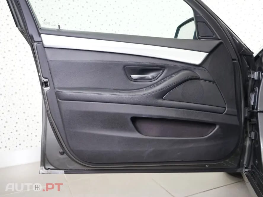 BMW 520 d Exclusive Auto 129g