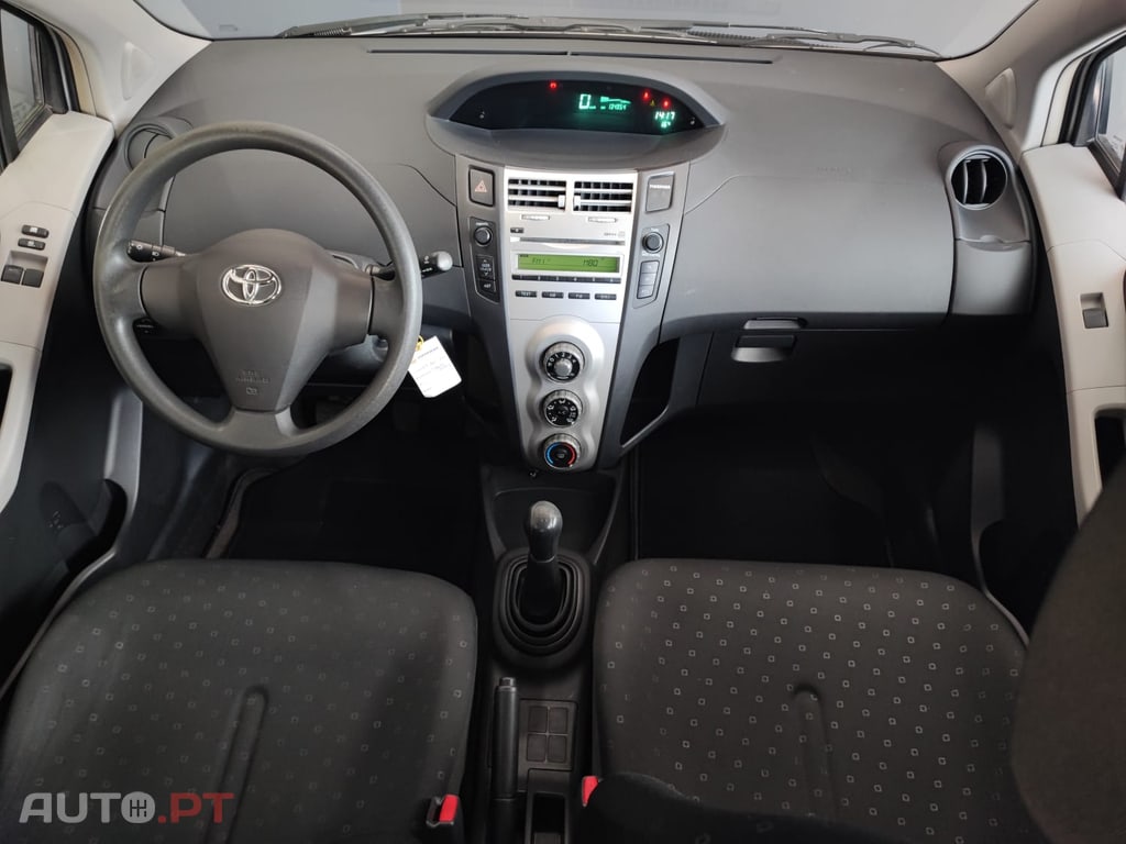 Toyota Yaris 1.0 VVT-i