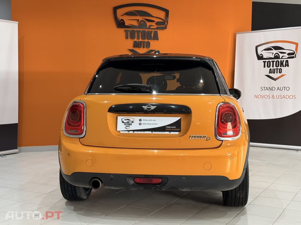 MINI Cooper Cooper D
