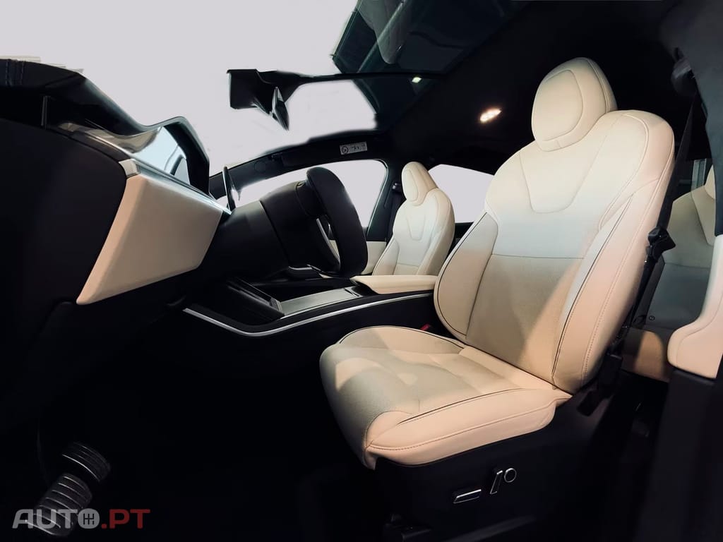 Tesla Model X I.V.A DEDUTÍVEL Plaid