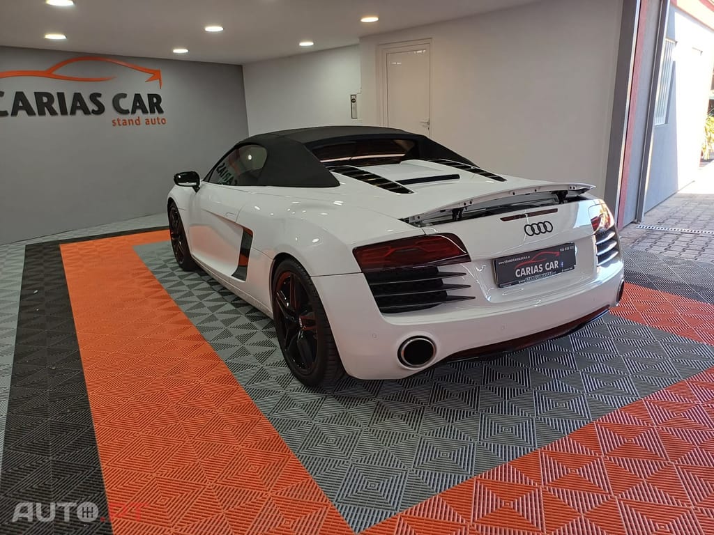 Audi R8 4.2 V8 quattro R tronic