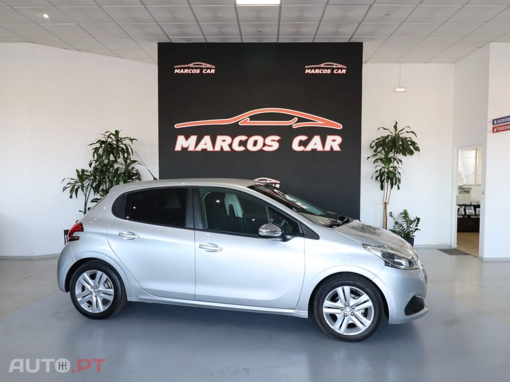 Peugeot 208 1.2 PureTech Style
