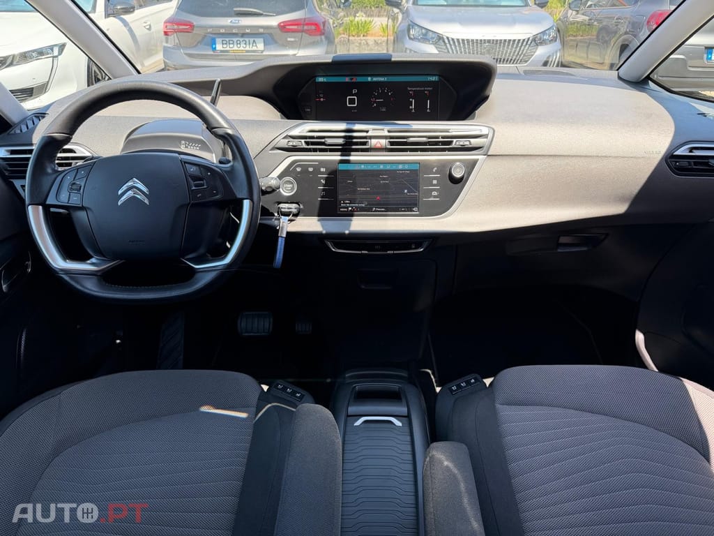 Citroen C4 SpaceTourer 1.5 BlueHDi Shine EAT8