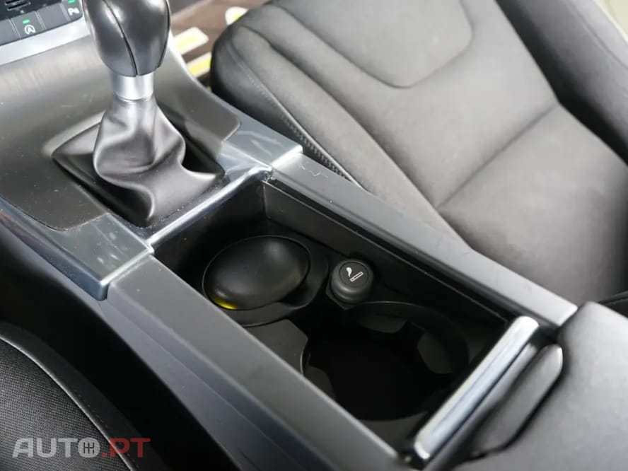Volvo V60 1.6 D2 Momentum Eco