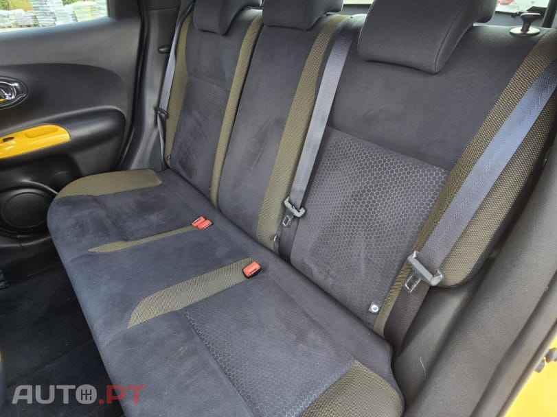 Nissan Juke 1.6 DIG-T Tekna Premium Ext.1 Yellow S. — fotografia 20